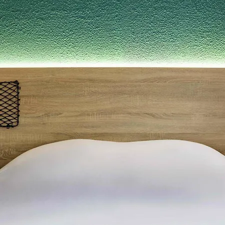 Hotelf1 Créteil Hotel *