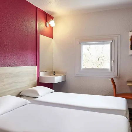 Otel Hotelf1 Creteil
