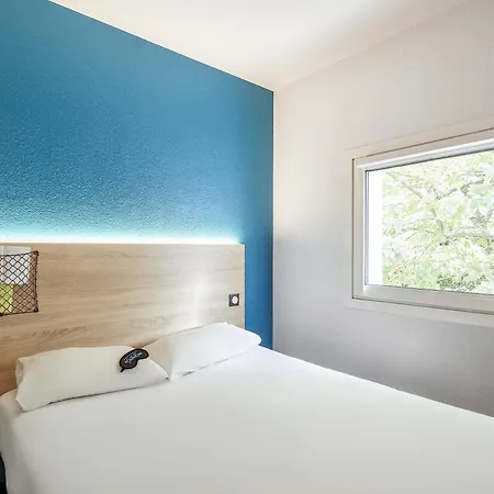 Hotelf1 Creteil * Crosne