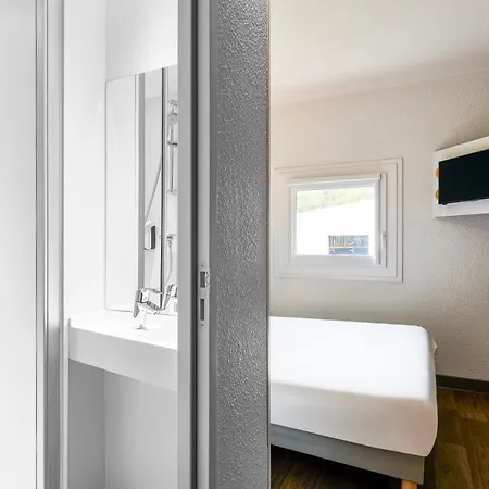Otel Hotelf1 Creteil *