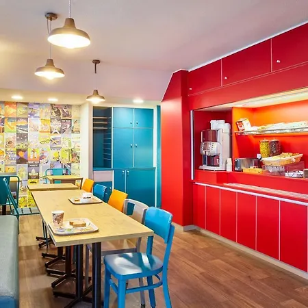 Hotelf1 Créteil Hotel